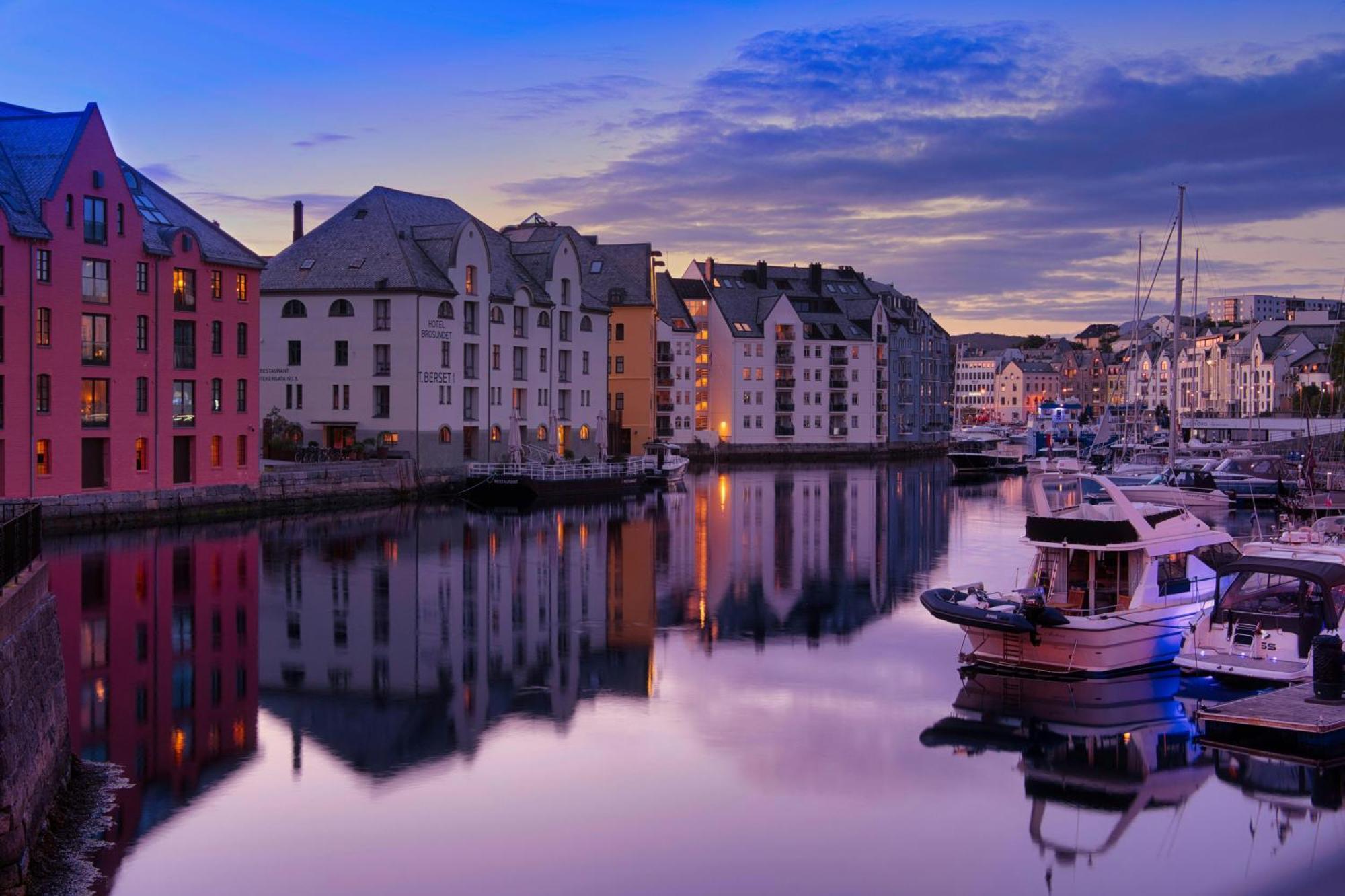 Unik Leilighet I Alesund Sentrum Eksteriør billede